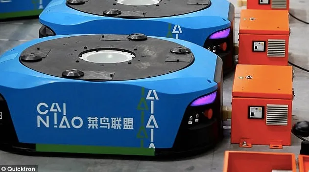 Alibaba Çin'de Açtığı En Büyük Akıllı Depoyu 60 Modern Robotla Yönetiyor